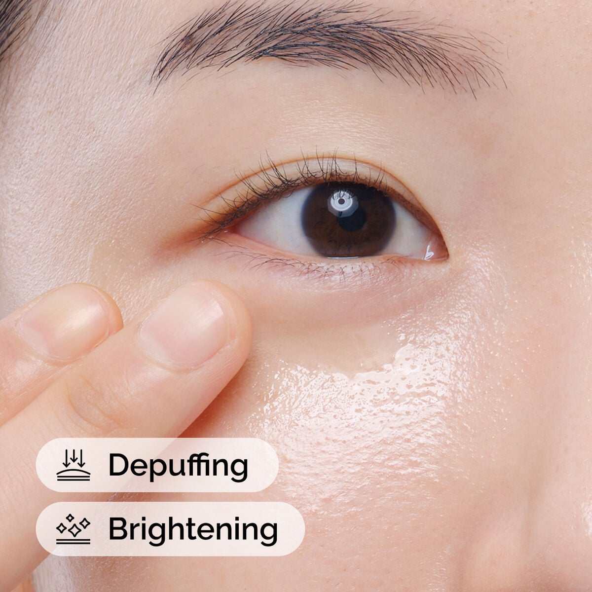 caffeine-solution-5-egcg-eye-serum-v5 ord-caffeine-solution-egcg-model-application-with-benefits.jpg