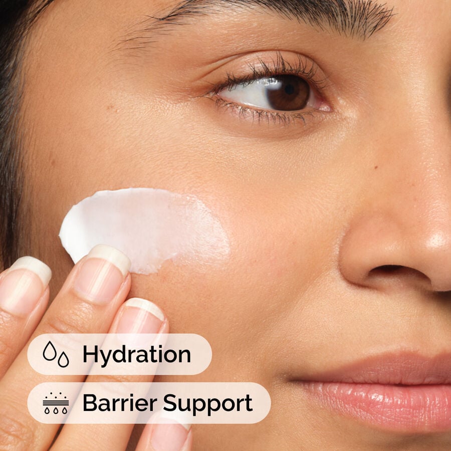 natural-moisturizing-factors-ha-i0 ord-natural-moisturizing-factors-ha-model-application-with-benefits.jpg